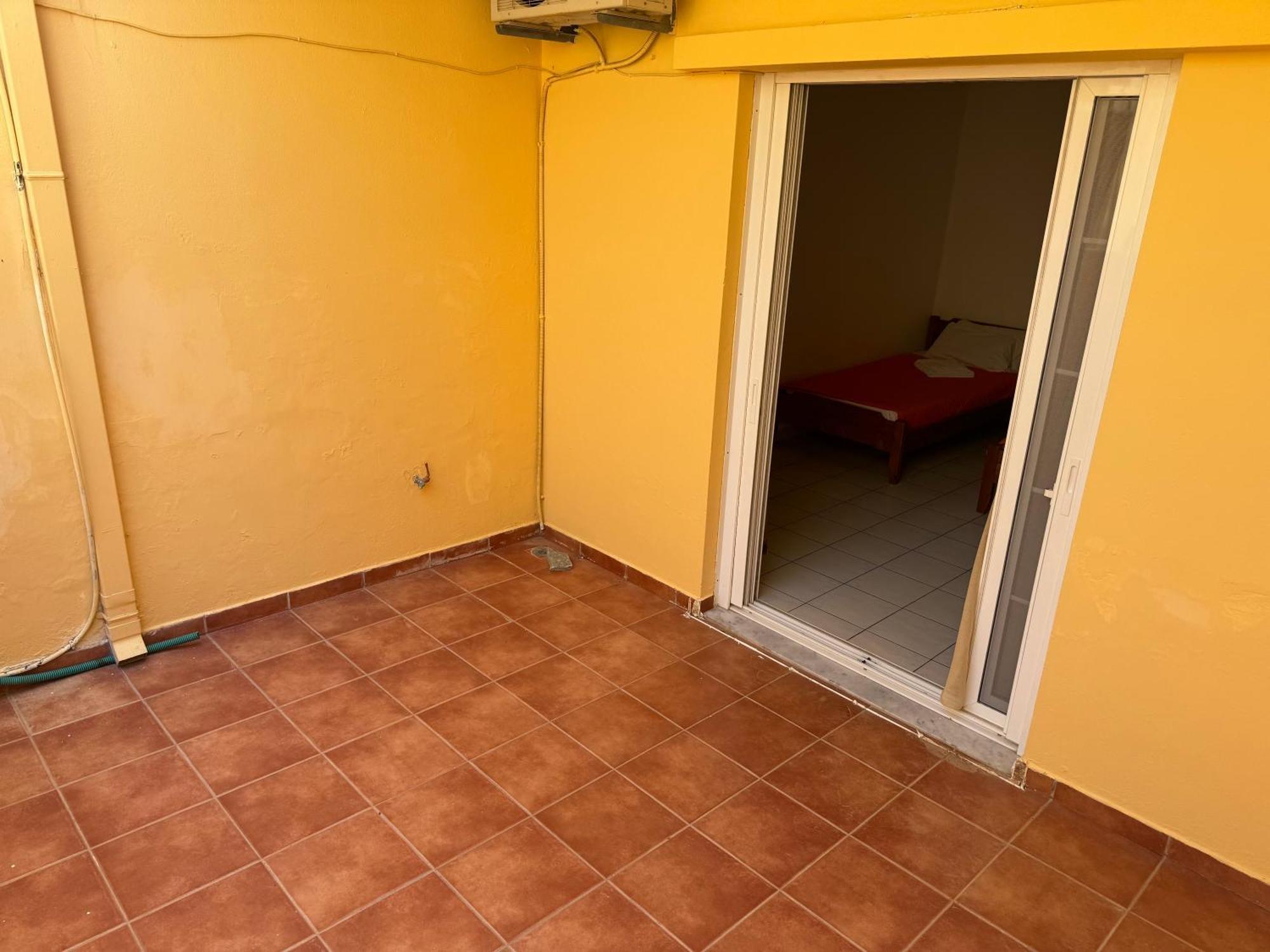 Michalis Studios Palaiochora Exterior foto