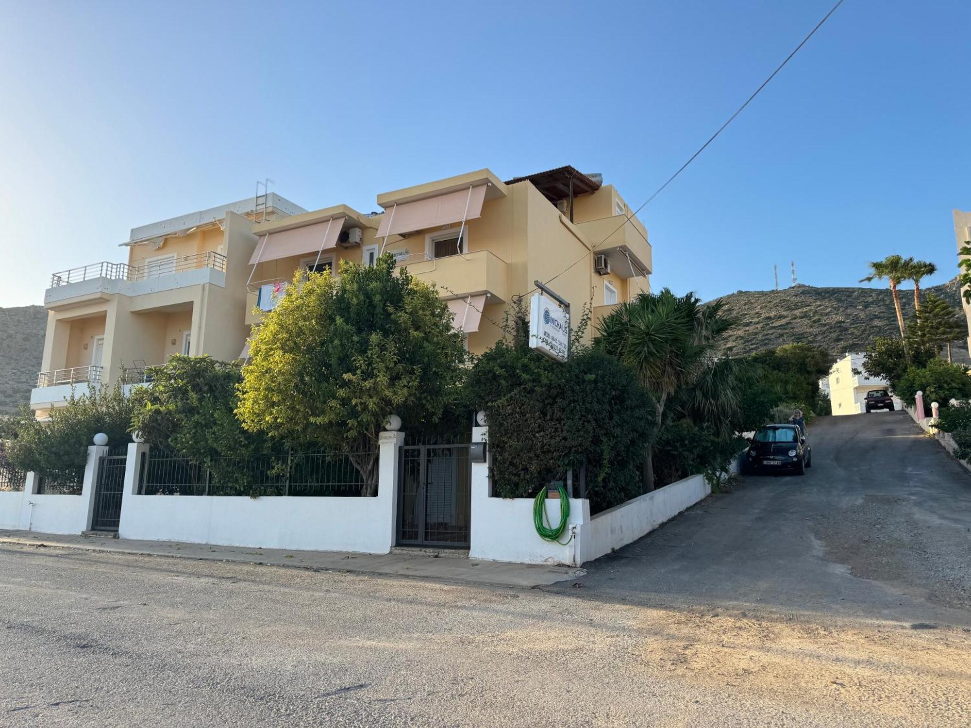 Michalis Studios Palaiochora Exterior foto